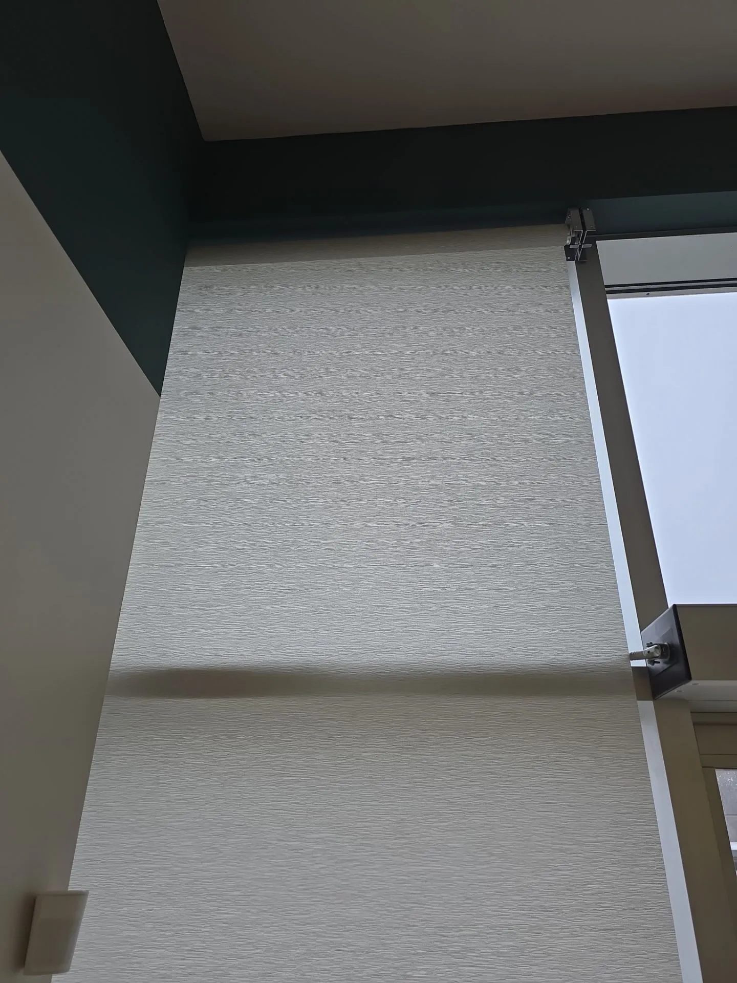 Cut Glare on Displays and POS Screens